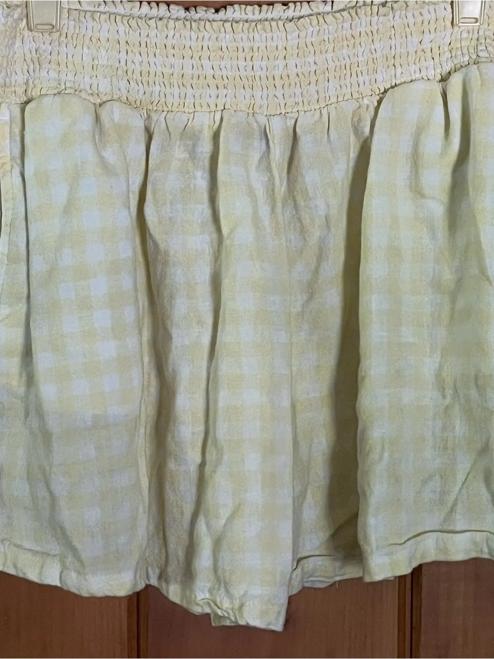 Girls Yellow Gingham Smocked-Waist Shorts